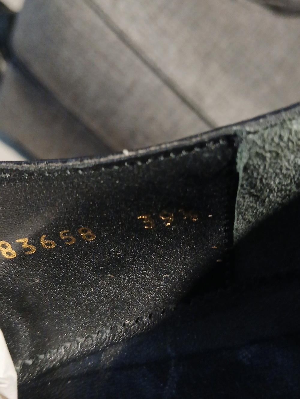 Gucci Betis Glamour Studded Black Leather Oxfords Sz 39.5 IT (US Women's 9.5) - Picture 3 of 16